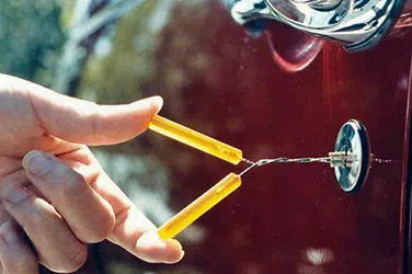 community Locksmith Store Detroit, MI 313-731-6518 - broken-key-extraction